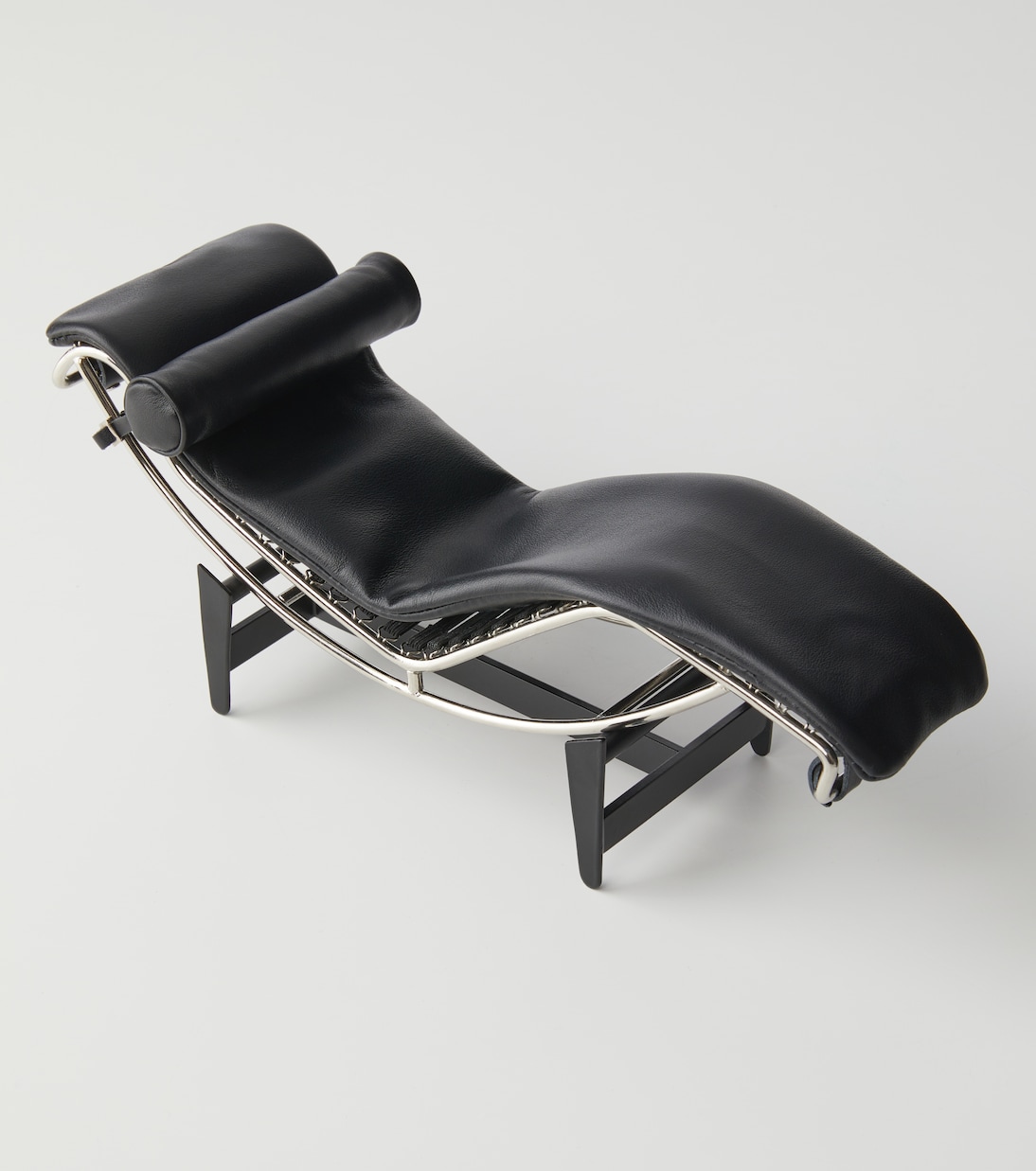Le Miniature - 4, Chaise Longue à Reglage Continu | Cassina