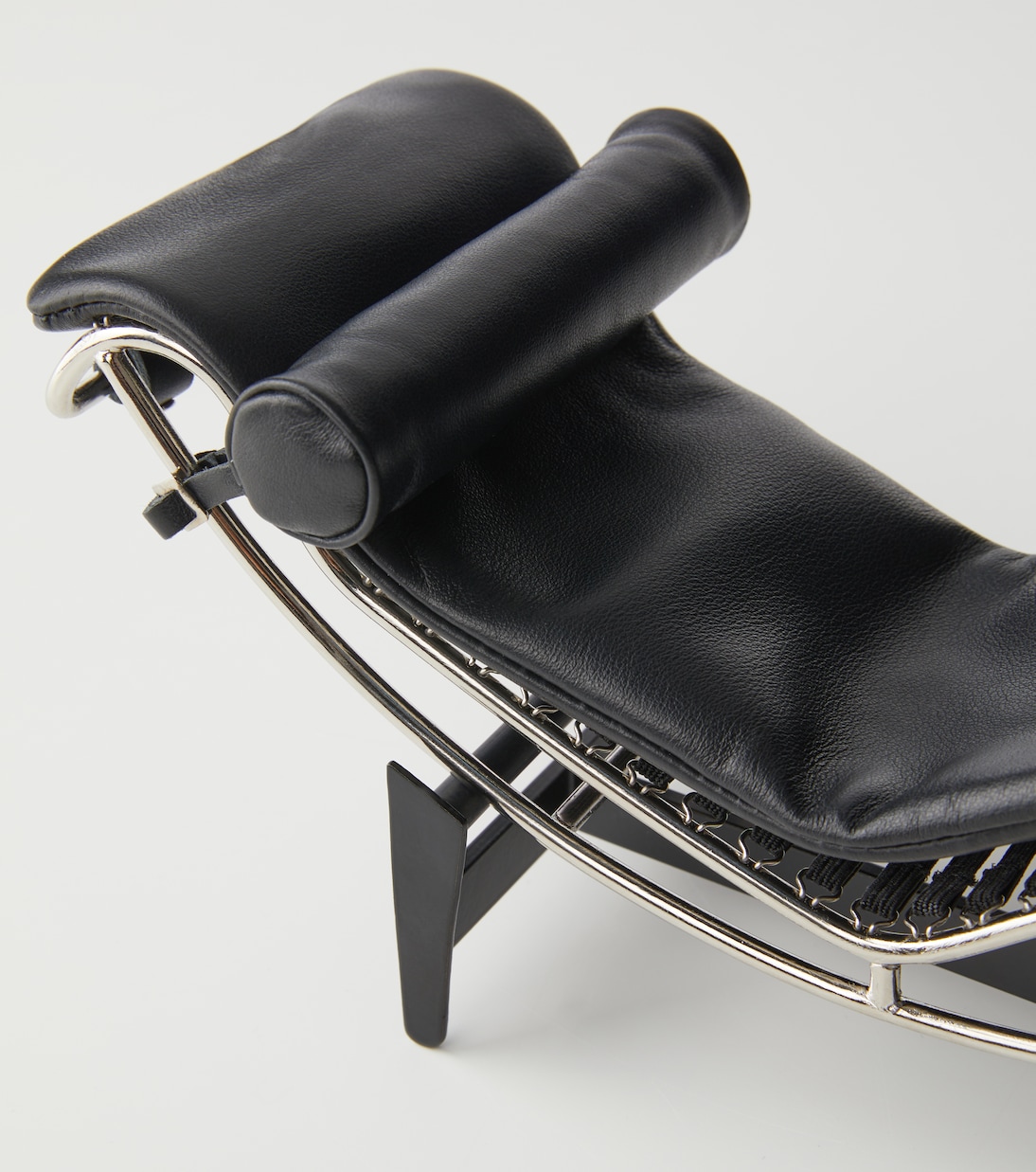 Le Miniature - 4, Chaise Longue à Reglage Continu | Cassina