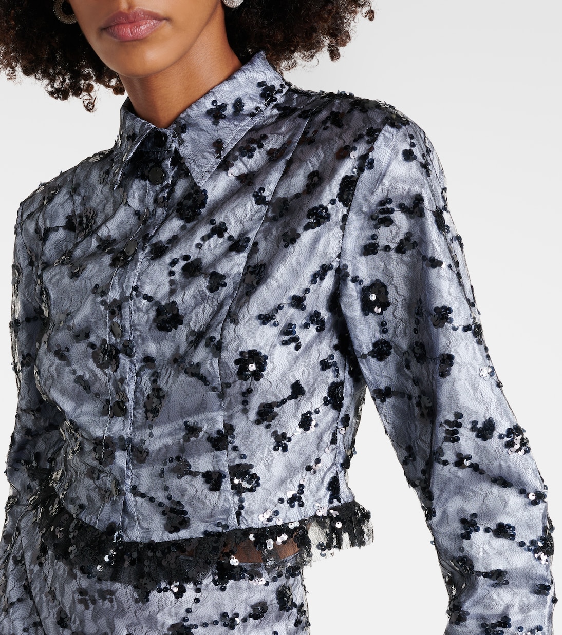Camicia cropped in pizzo con paillettes | Ganni
