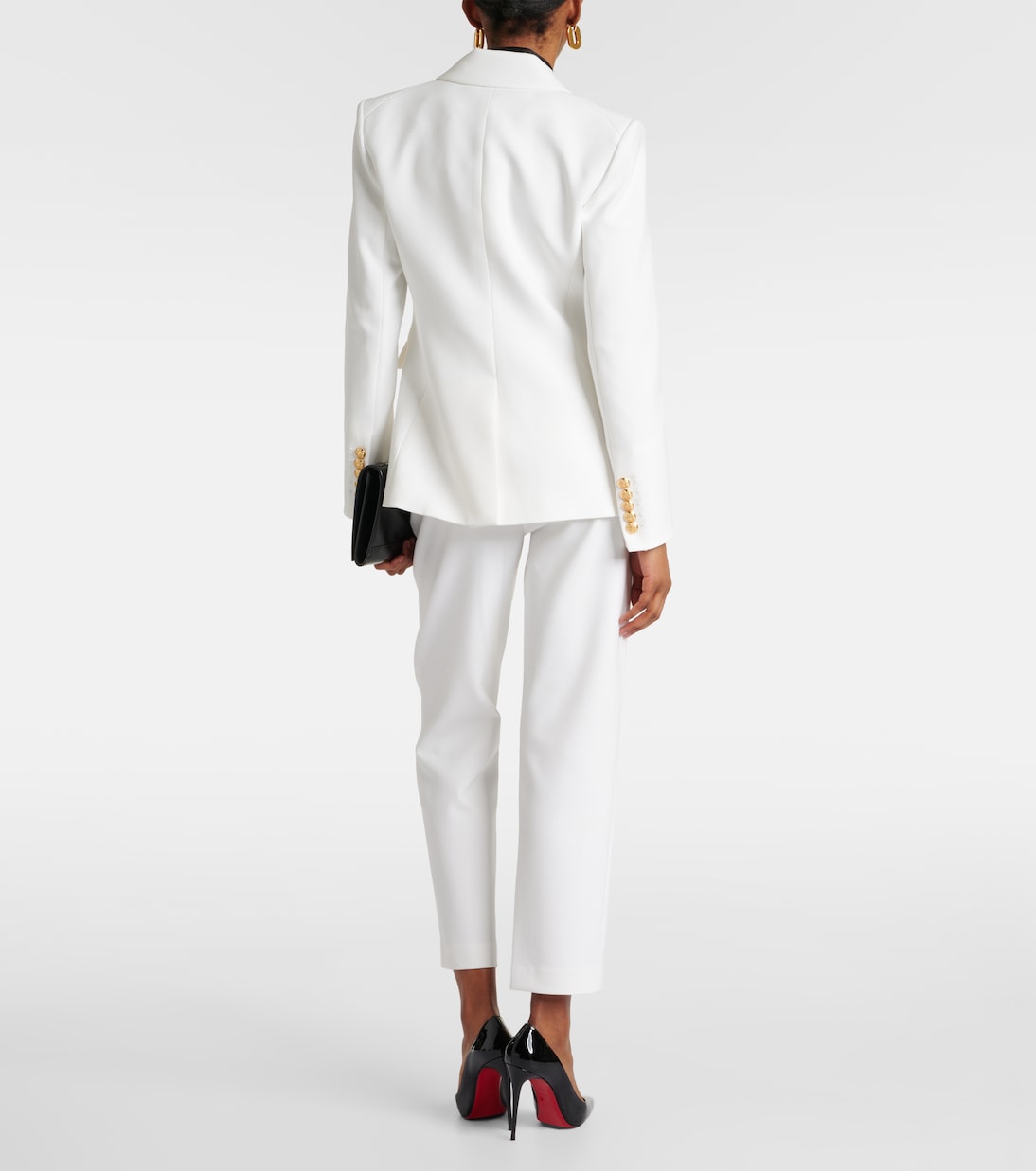 Chaqueta Elegante Doble Botonadura de Veronica Beard para Jóvenes Modernos