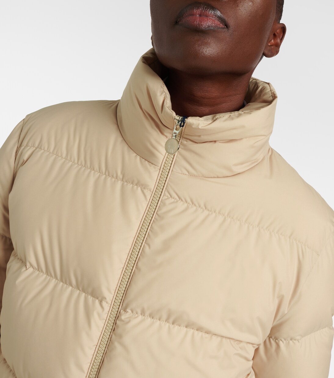 Chaqueta Abrigada Moncler Abbadia para Jóvenes Modernos