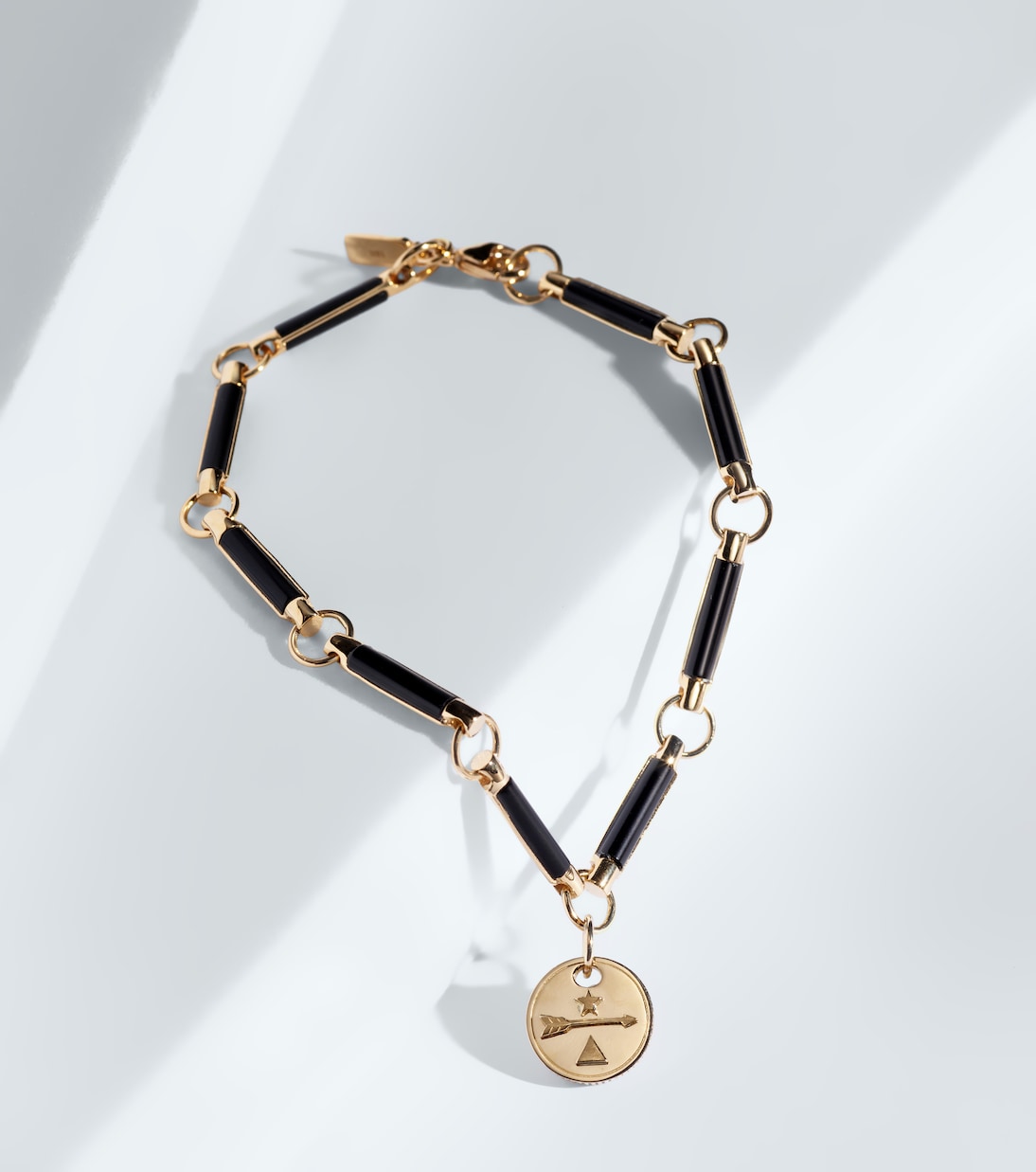 Armband Dream aus 18kt Gelbgold mit Onyx | FoundRae