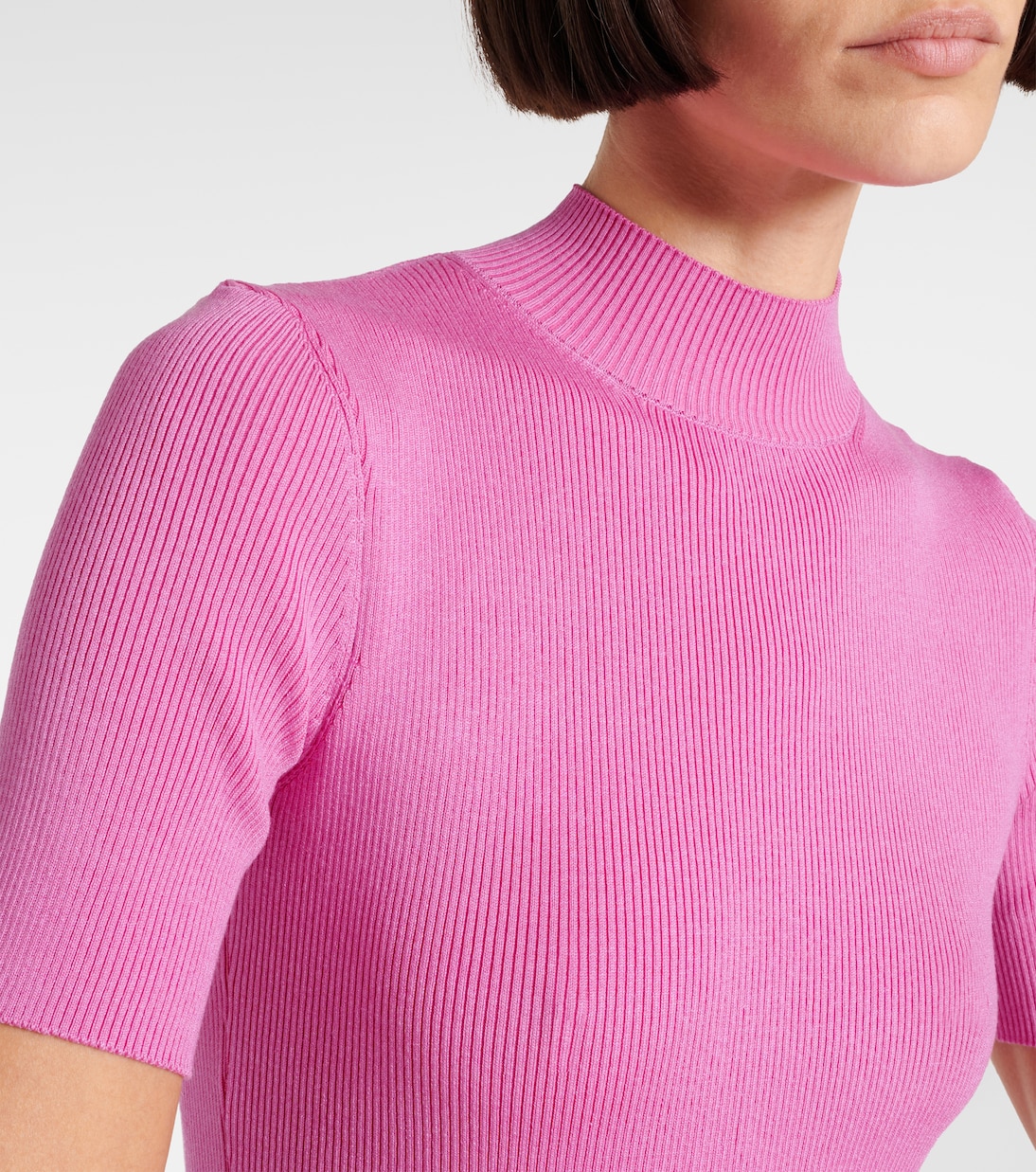Camiseta moderna de Oscar De La Renta para jóvenes