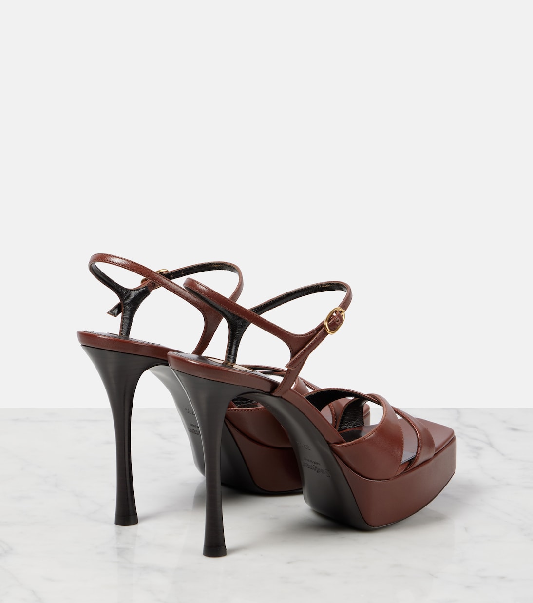 SAINT LAURENT Sandali Debbie 85 in pelle con plateau per un look giovanile
