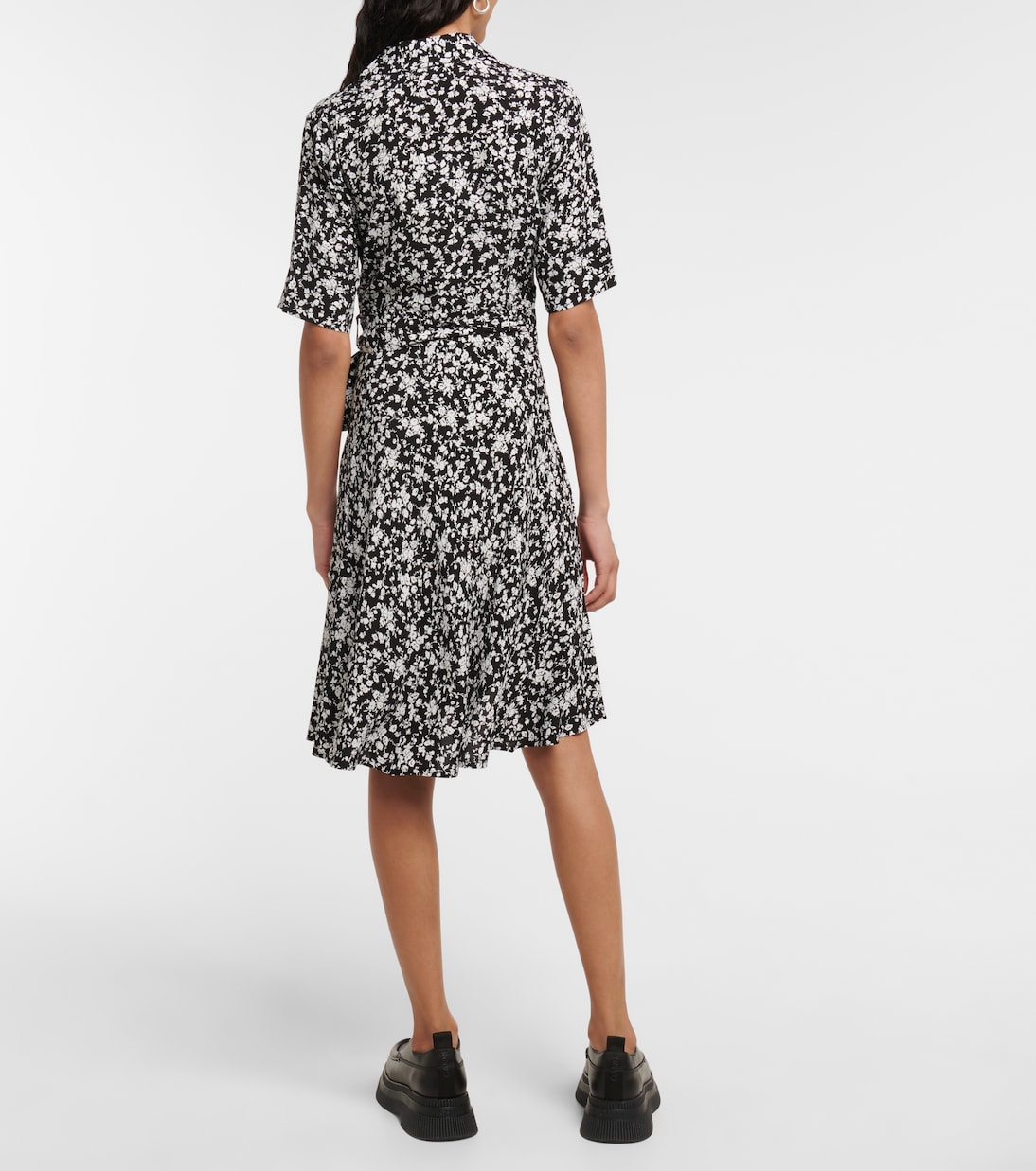 Robe portefeuille en crêpe à fleurs | Ganni