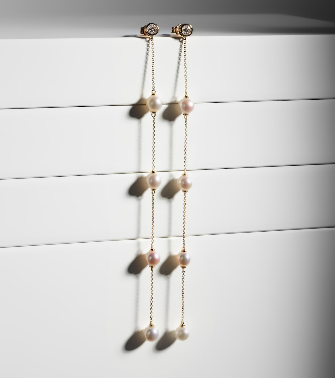 Orecchini MATEO in oro 14kt con diamanti e perle per uno stile giovane e raffinato