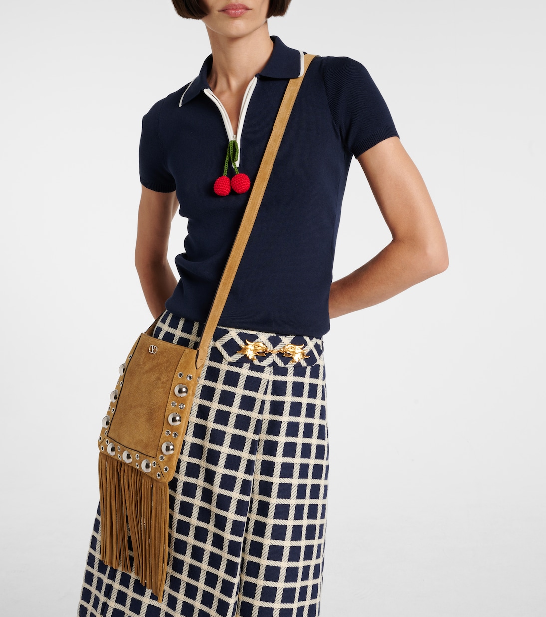 Nellcôte VLogo studded suede shoulder bag | Valentino Garavani