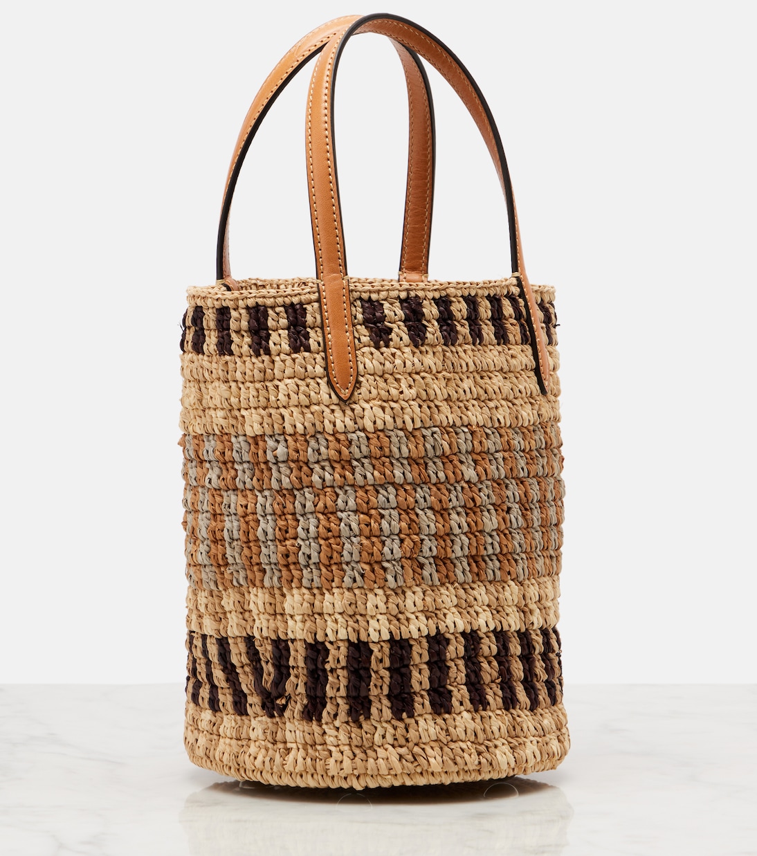VLogo Signature Small raffia bucket bag | Valentino Garavani