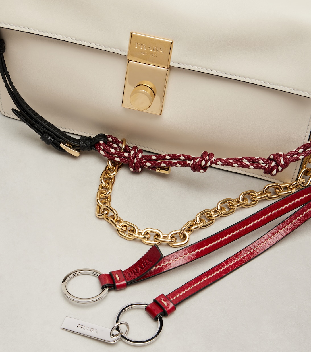 Schultertasche Soft Sound Small aus Leder | Prada