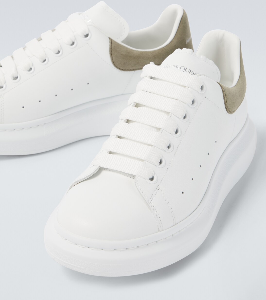 Zapatillas Oversized de piel | McQueen