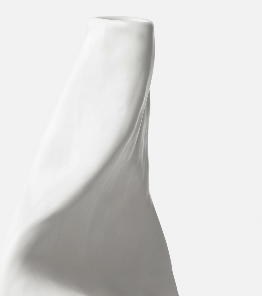 Giant Solitude vase | Completedworks