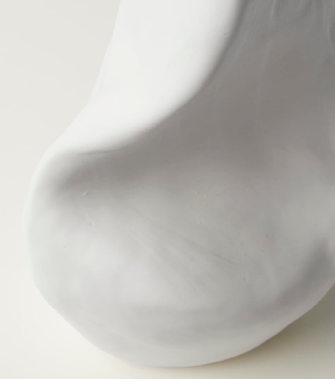 Giant Solitude vase | Completedworks