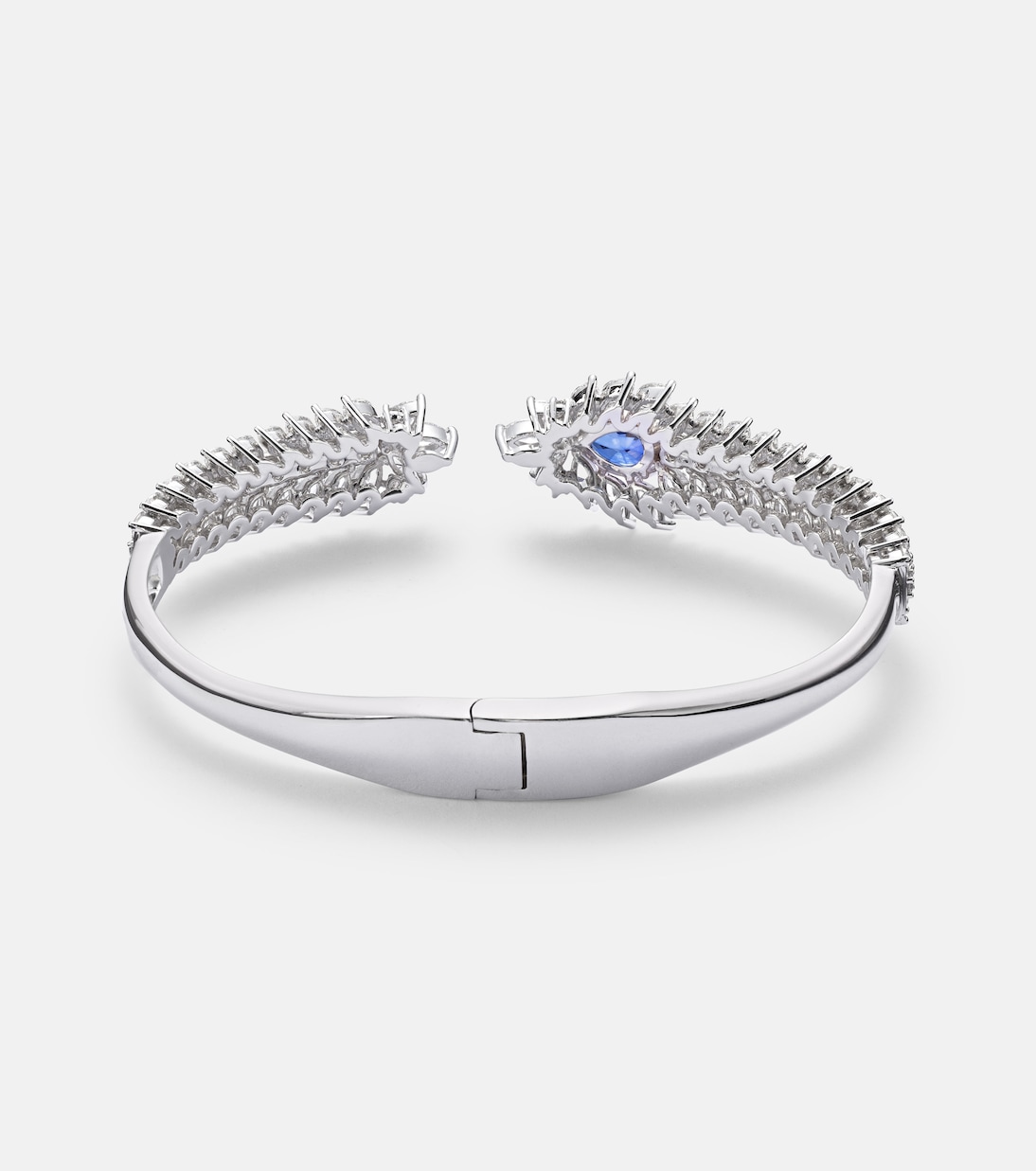 Bracciale Reign Supreme in oro bianco 18kt con diamanti e zaffiri | Yeprem