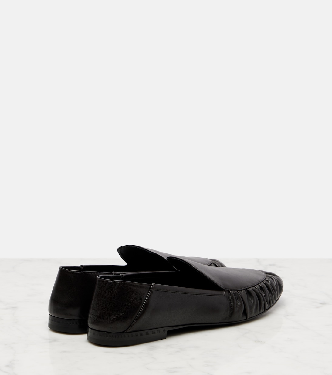 Slippers Alain aus Leder | Saint Laurent