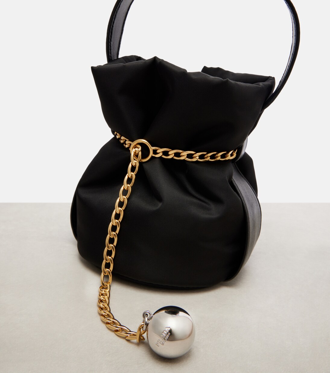 Bolso saco Prada Petit Sac de Re-Nylon | Prada