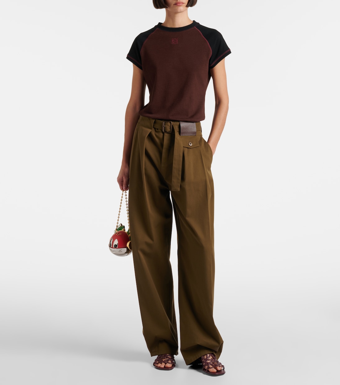 ميولز من الجلد Petal Anagram 45 | Loewe