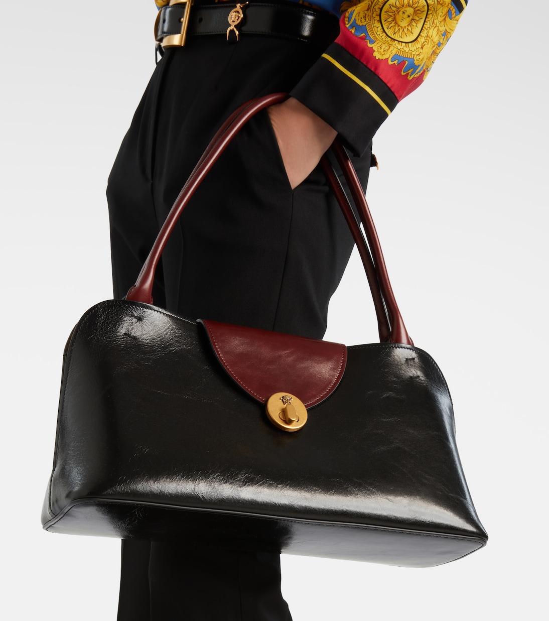 Vivienne Medium leather shoulder bag | Versace
