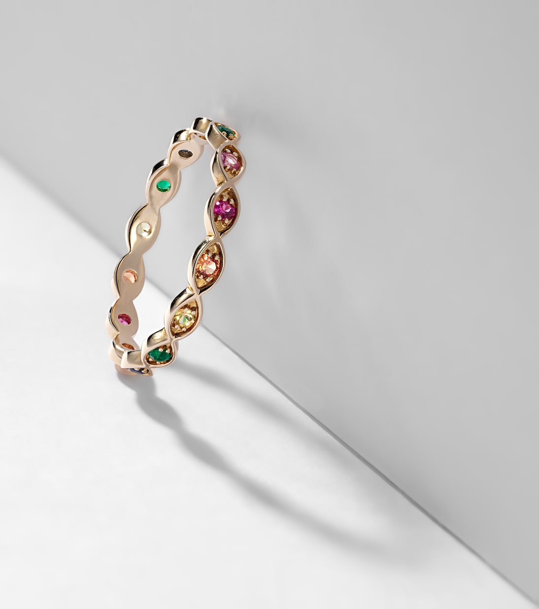 Anello in oro giallo 14kt Marquis di Sydney Evan per giovani stili