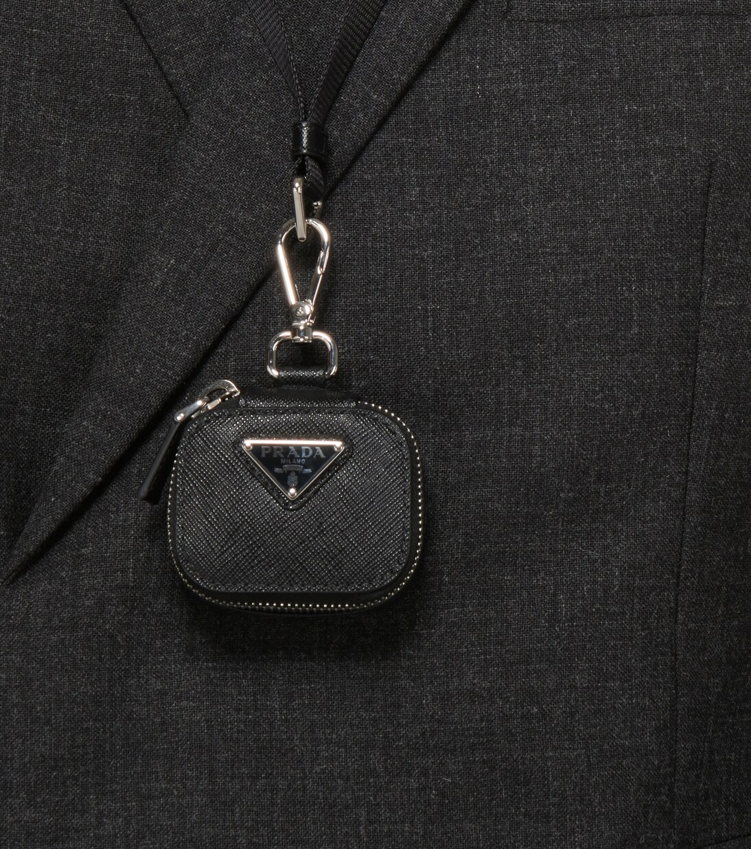 Custodia per AirPods in pelle | Prada