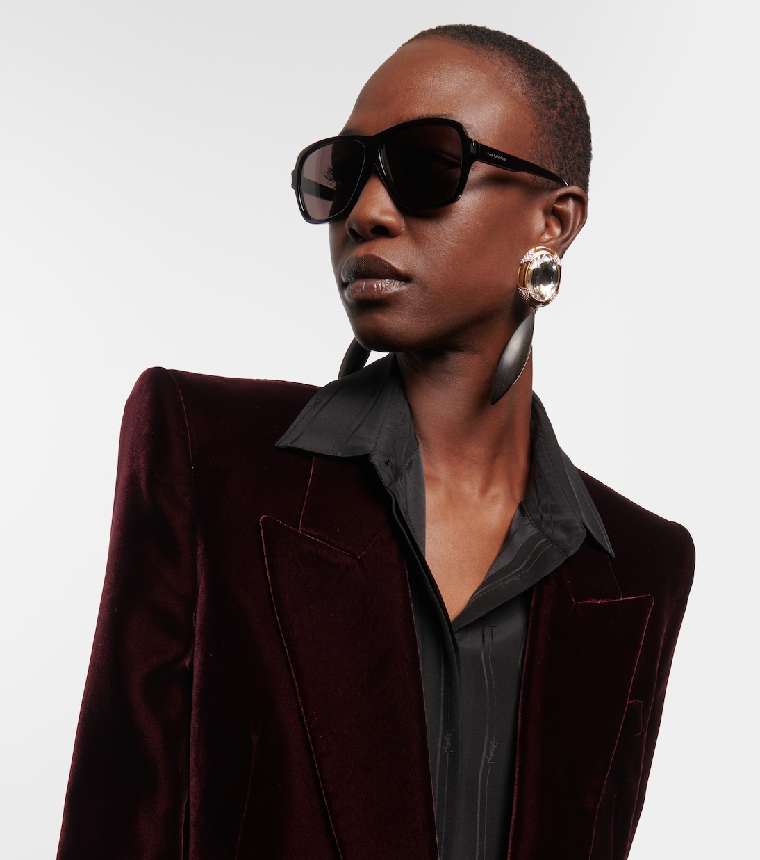 Occhiali da sole SAINT LAURENT SL 609 Carolyn: stile giovane e moderno