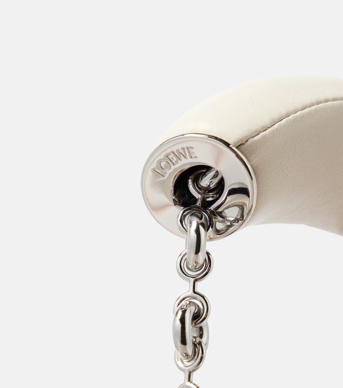 Squeeze Small leather shoulder bag | Loewe