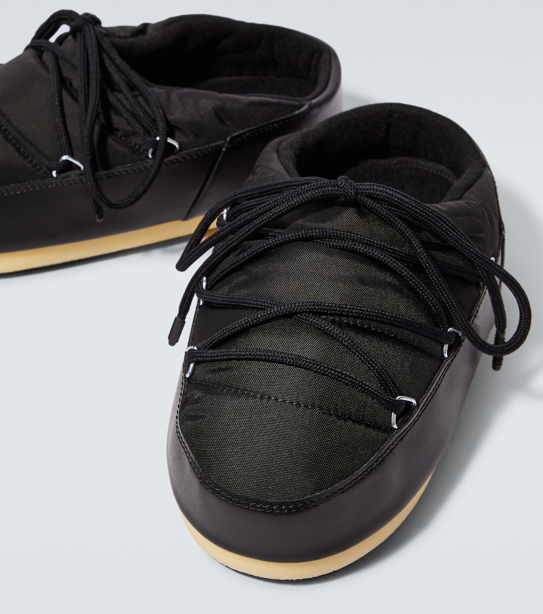 Slippers Icon New | Moon Boot