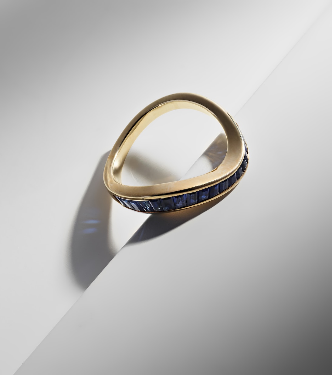 Bague Wave en or 9 ct et saphirs | Rainbow K