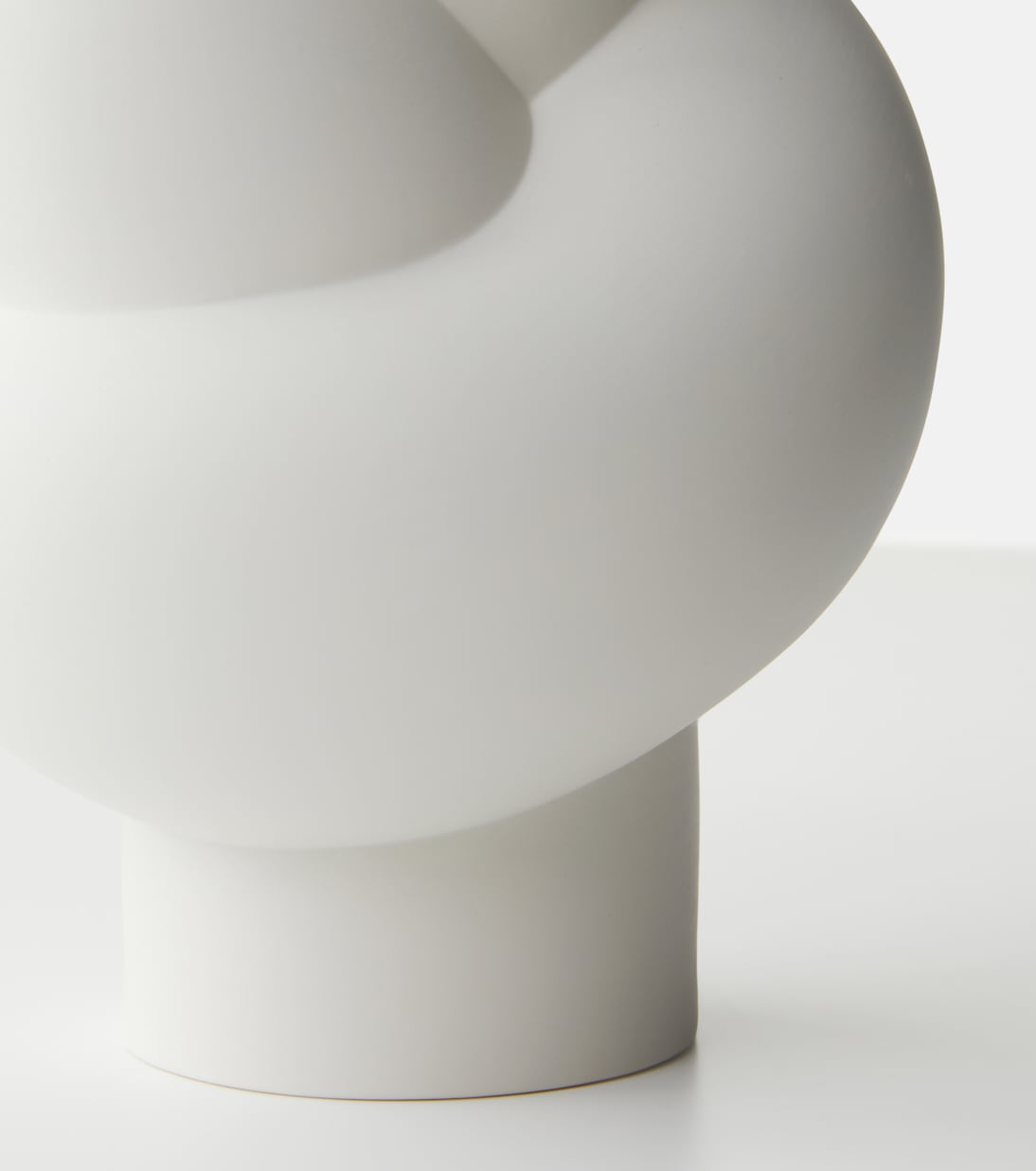 Node porcelain vase by Martin Hirth | Rosenthal