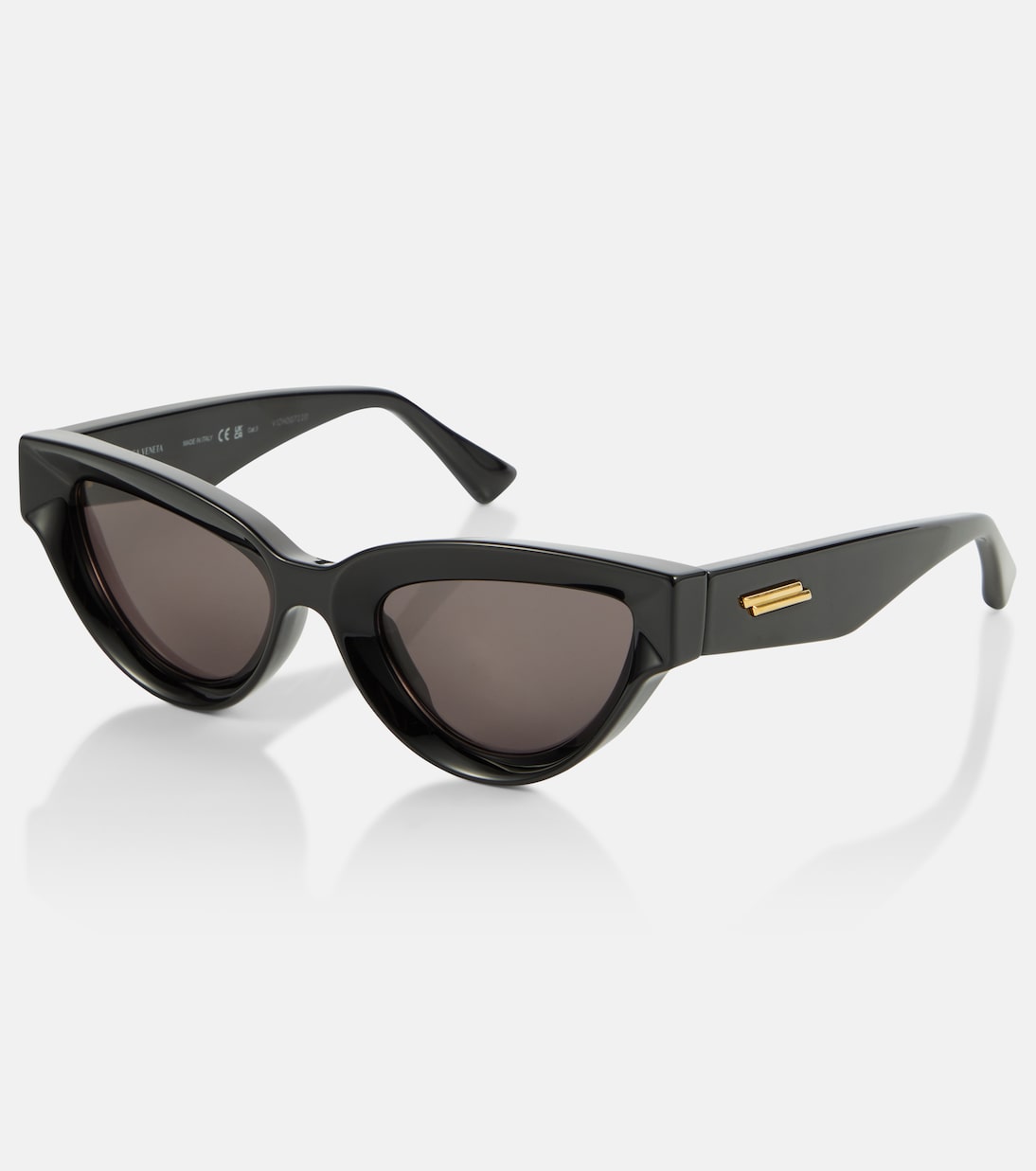 Occhiali da sole Bottega Veneta stile cat-eye per giovani trendsetter