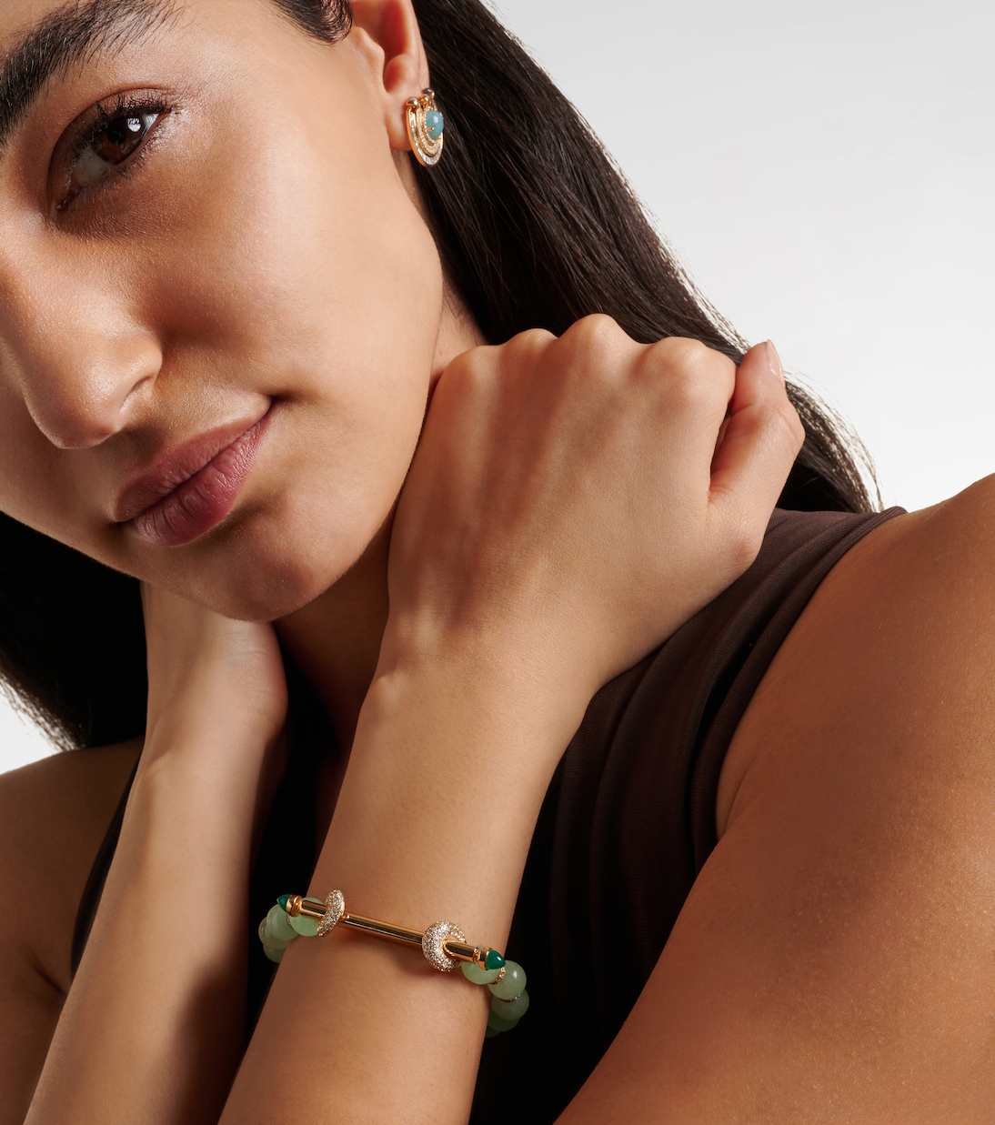 Bracciale in oro 18kt ANANYA Chakra con pietre preziose, stile giovane e moderno