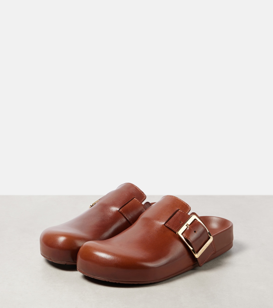 Scarpe comode in pelle LOEWE Ease per uno stile giovane e moderno