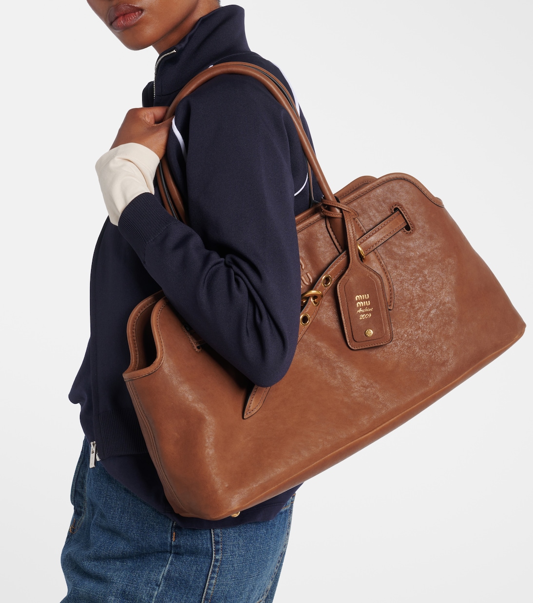 Schultertasche Aventure aus Leder | Miu Miu