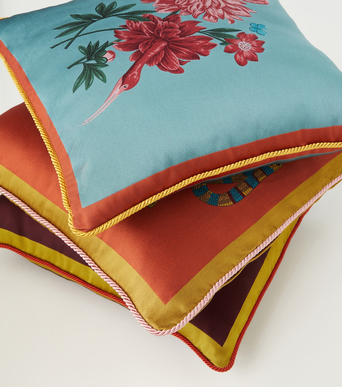 Parrotstem cushion | La DoubleJ