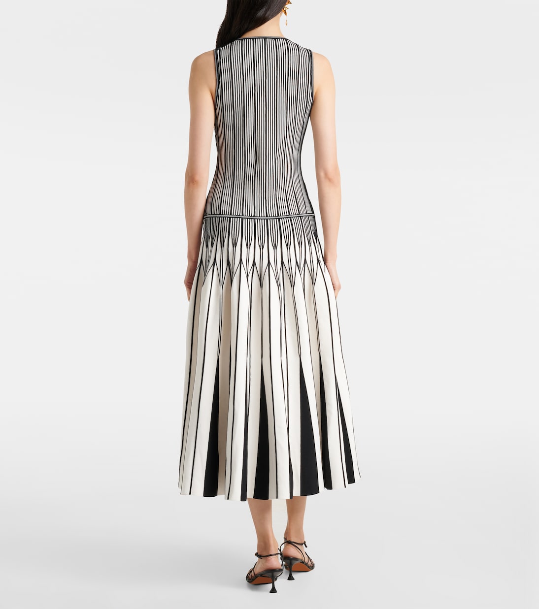 Oaklen knitted midi dress | Simkhai