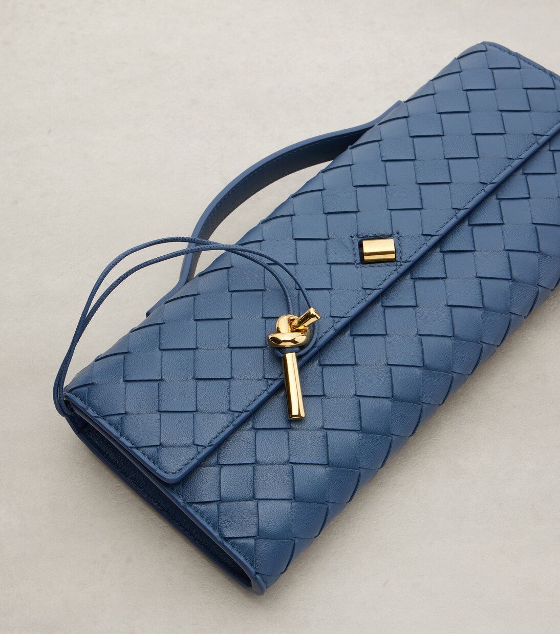 Andiamo Intrecciato leather clutch | Bottega Veneta