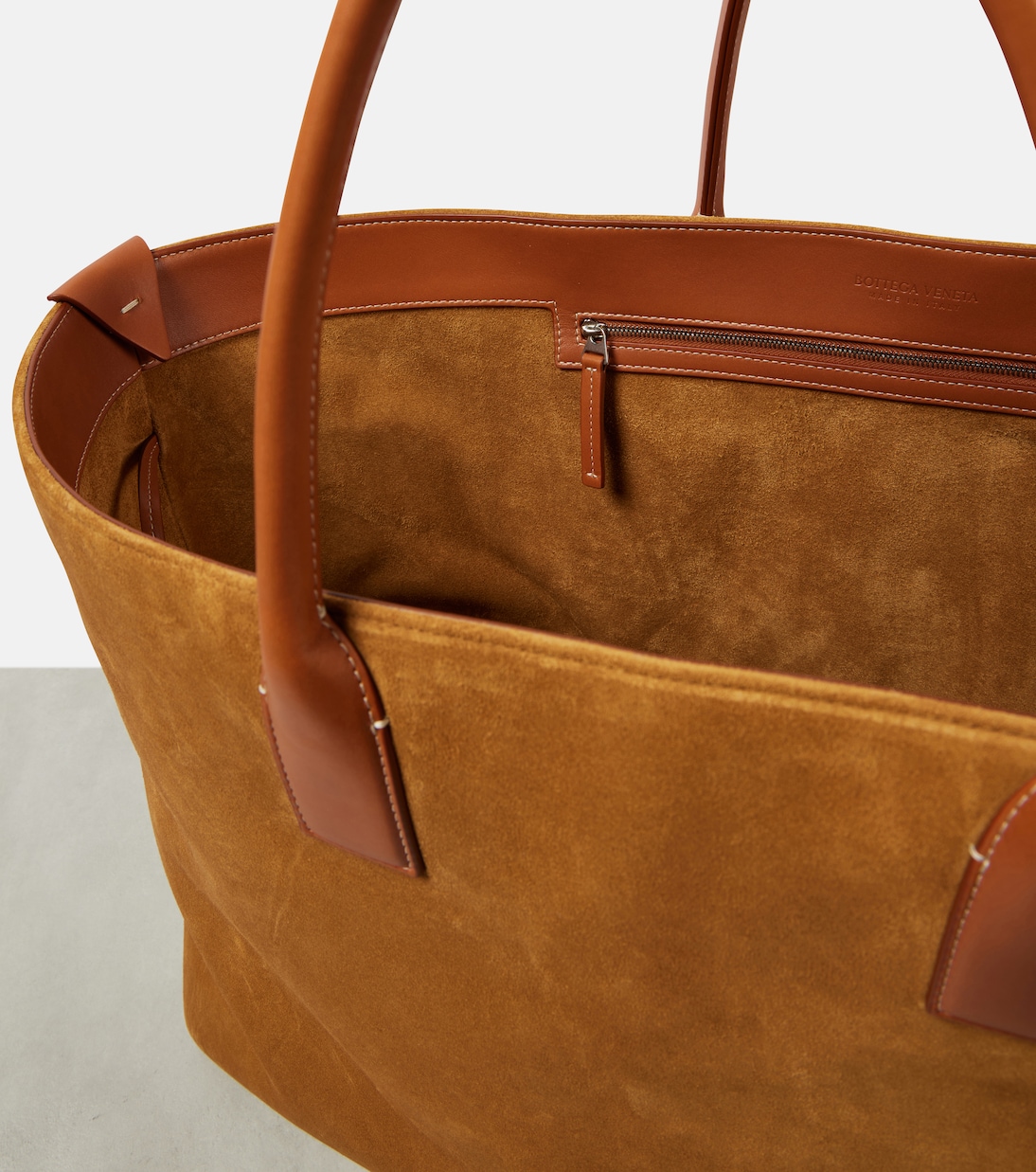 Borsa Cabat Large in suede | Bottega Veneta