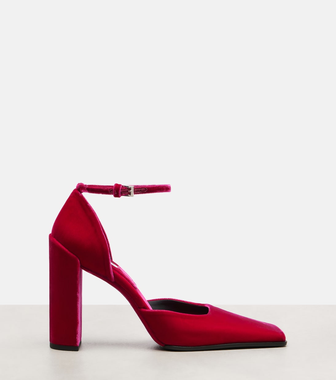 Salones 90 de terciopelo | Alaïa