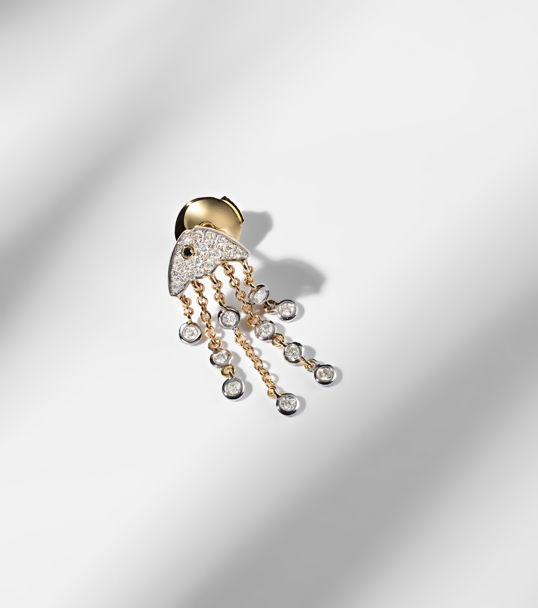 Méduse 18kt gold single earring with diamonds | Yvonne Léon