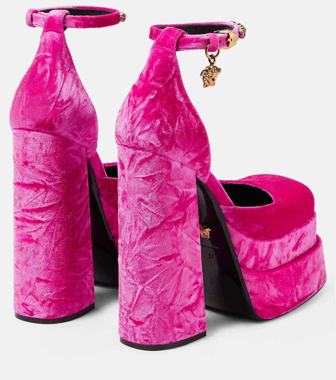 Medusa Aevitas velvet platform pumps in pink Versace Mytheresa