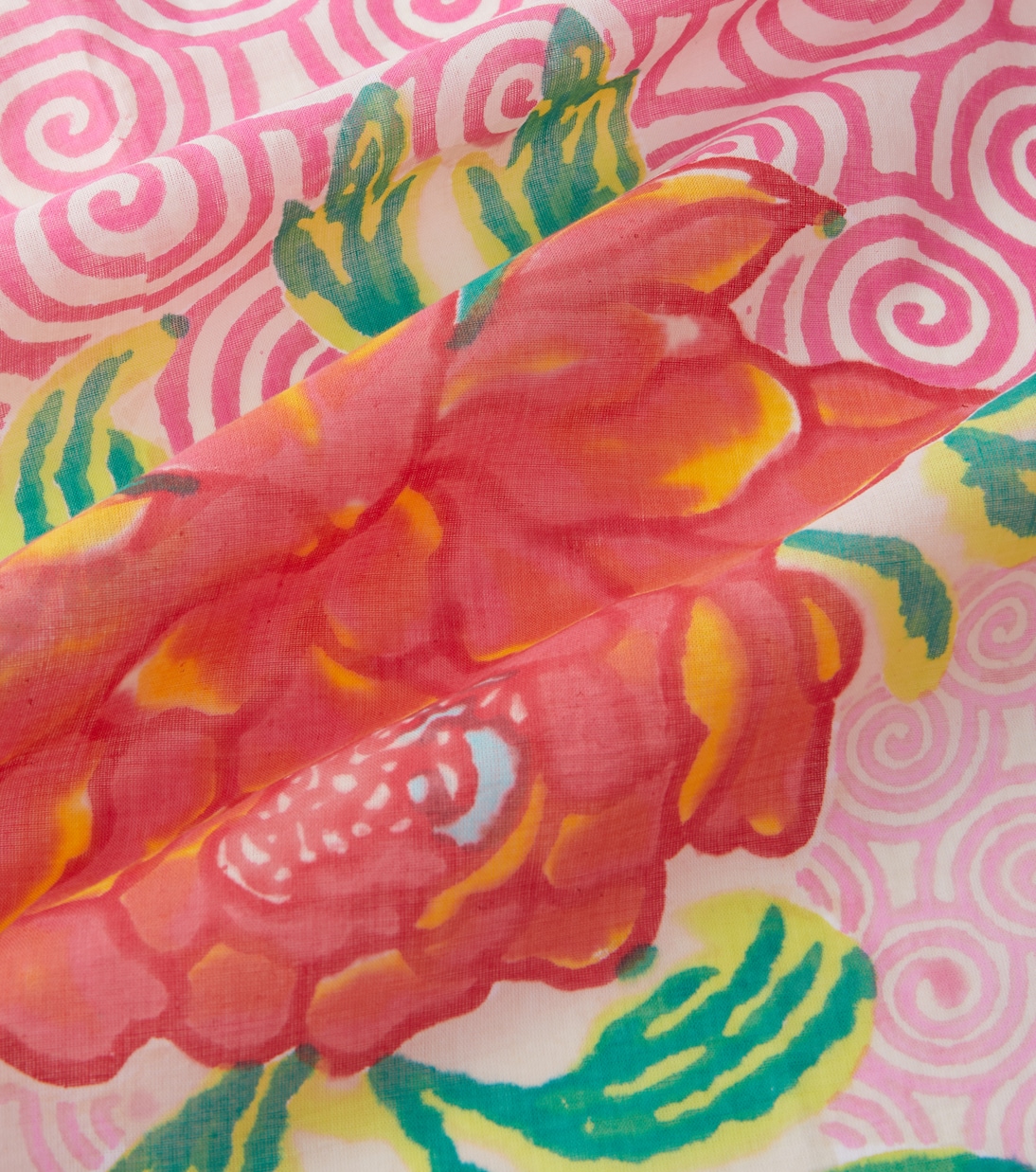 Camelia Magenta muslin beach towel | Lisa Corti
