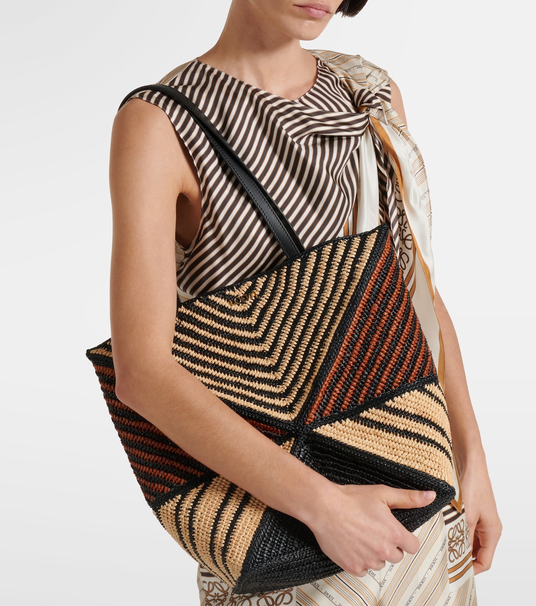 Cabas Paula’s Ibiza Puzzle Fold Medium en raphia | Loewe