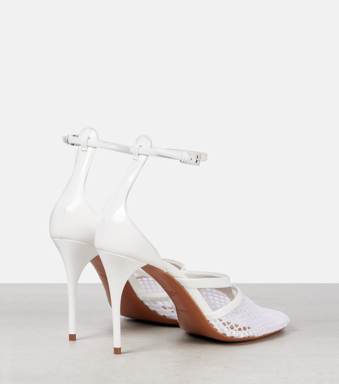Pumps Infradito 90 in vernice a rete | Alaïa