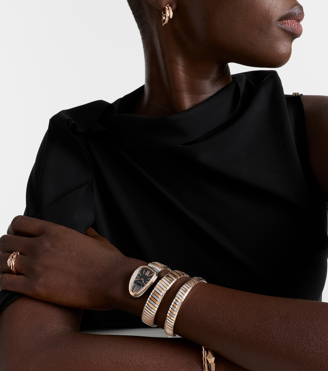 Uhr Serpenti Tubogas mit 18kt Roségold, Diamanten und Rubellit | Bvlgari