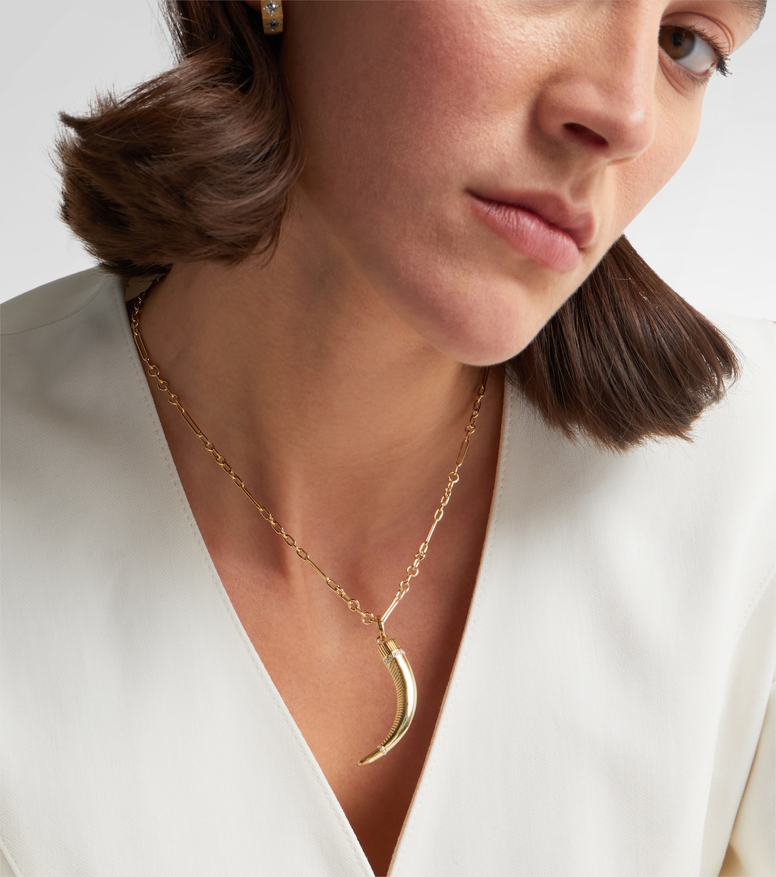 18kt gold pendant with diamonds | FoundRae