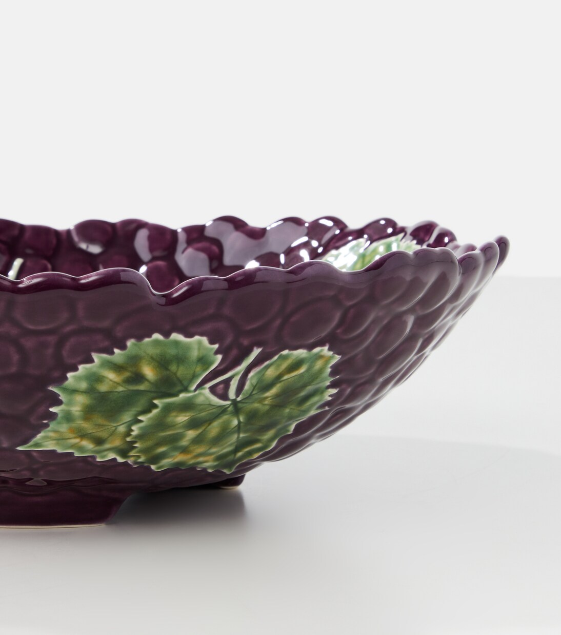 Grapes earthenware salad bowl | Bordallo Pinheiro
