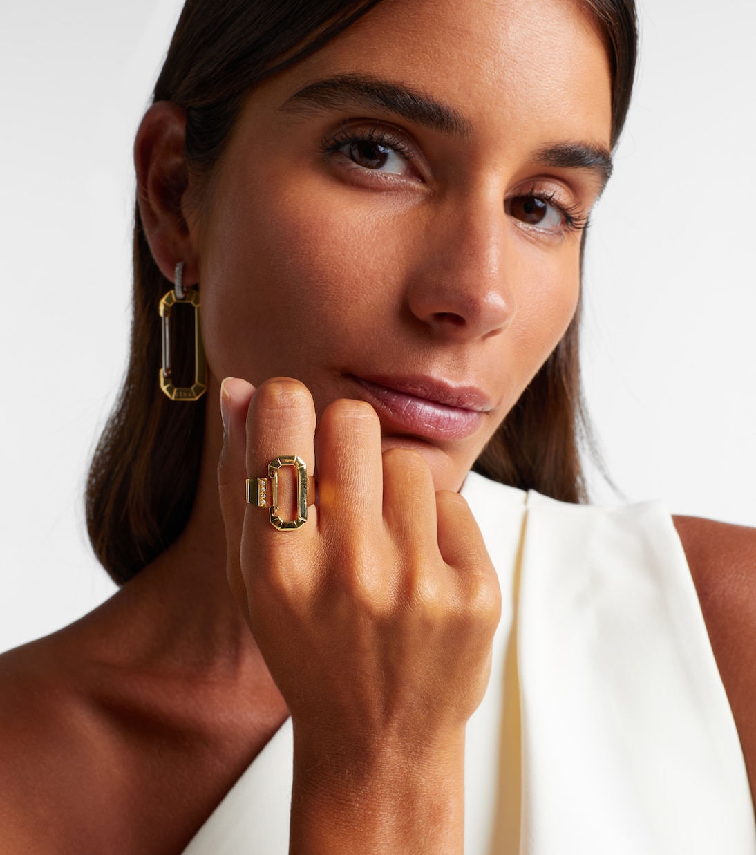 18kt yellow gold ring with diamonds | Eéra