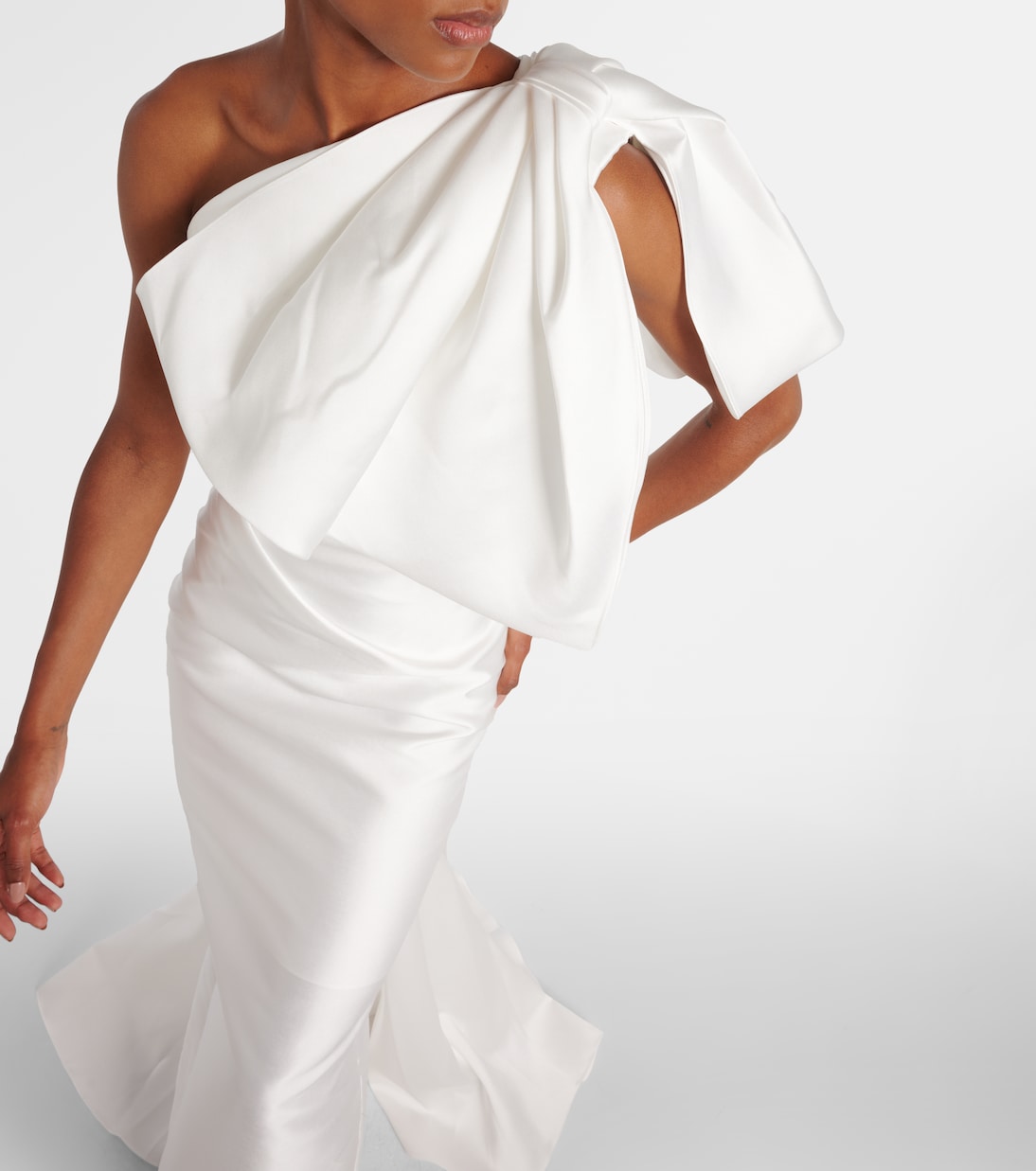 Robe longue Priya en satin | Solace London