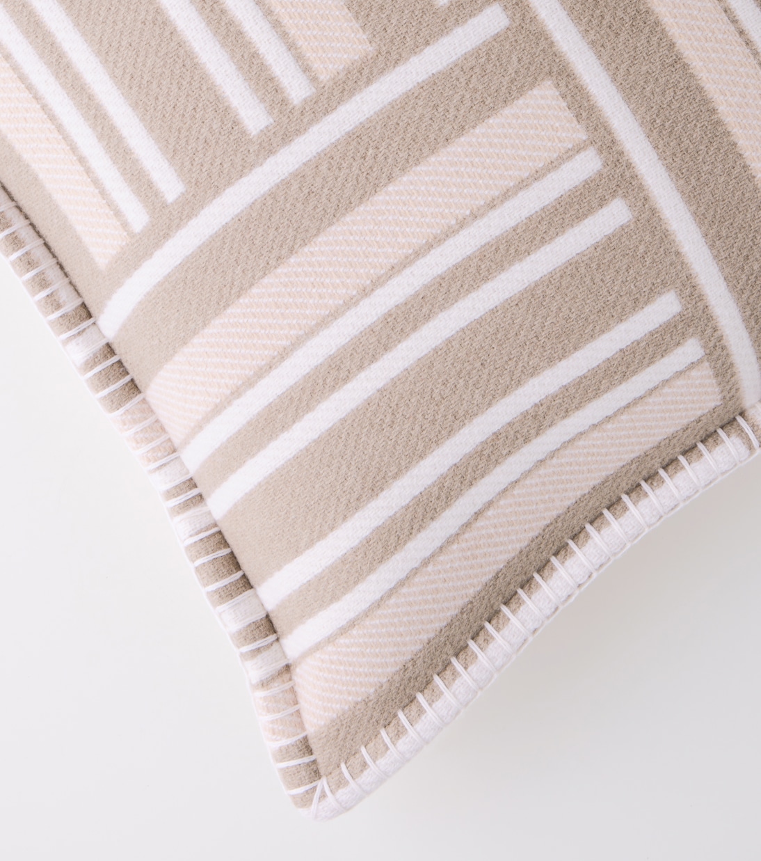 Coussin en jacquard de laine et cachemire | Loro Piana