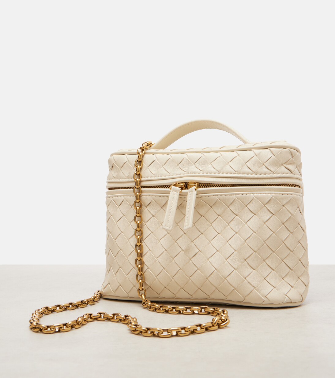 Bang Bang Intrecciato leather vanity bag | Bottega Veneta