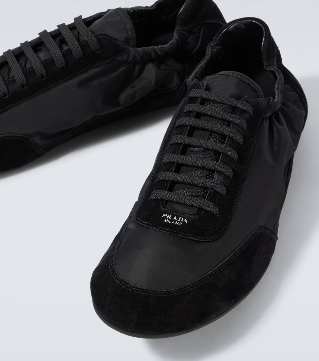 Sneakers Collapse aus Re-Nylon mit Veloursleder | Prada